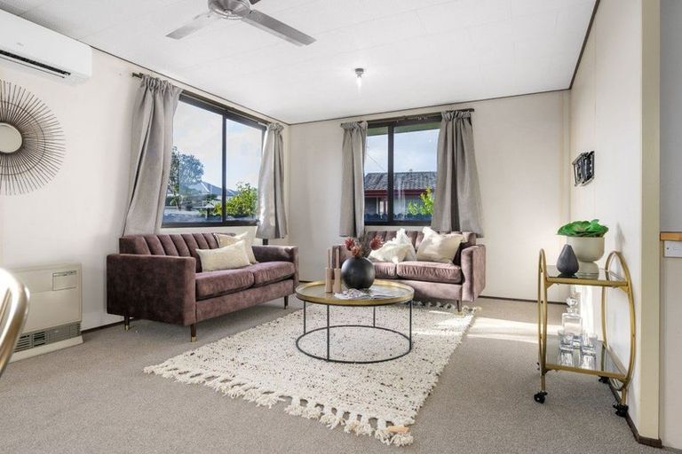 Photo of property in 38 Garland Drive, St Andrews, Hamilton, 3200