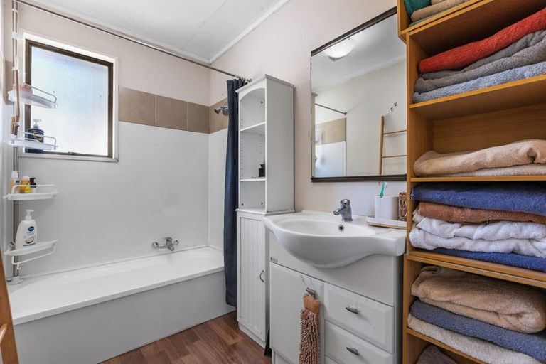 Photo of property in 15d Kaimai Place, Hairini, Tauranga, 3112