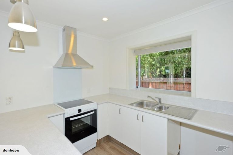 Photo of property in 8 Bellina Place, Broomfield, Christchurch, 8042