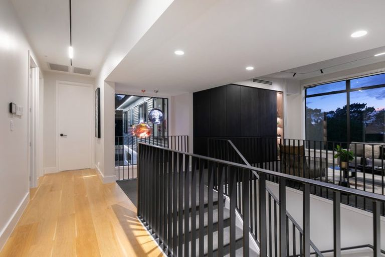 Photo of property in 351 Upper Harbour Drive, Greenhithe, Auckland, 0632