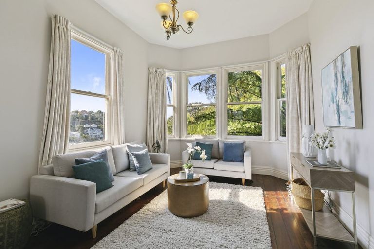 Photo of property in 8 Thorby Street, Northland, Wellington, 6012