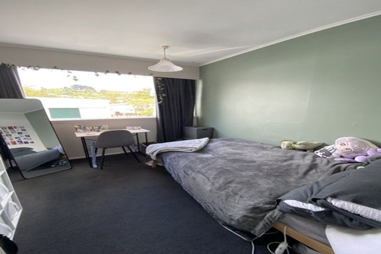 Photo of property in 199u3 Newlands Road, Newlands, Wellington, 6037