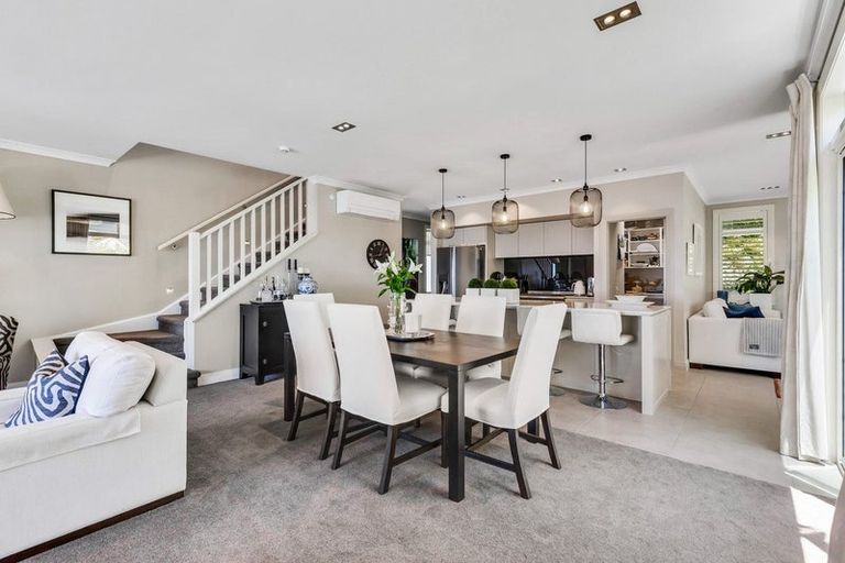 Photo of property in 17 Landmark Terrace, Orewa, 0931