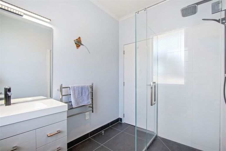 Photo of property in 4 Trevally Place, Snells Beach, 0920