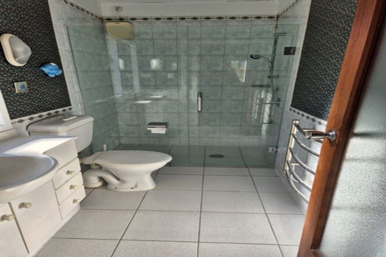Photo of property in 39 Lucknow Terrace, Khandallah, Wellington, 6035