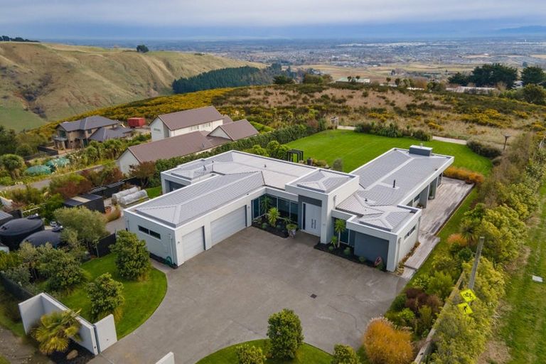 Photo of property in 2 Aglaia Place, Cracroft, Christchurch, 8022