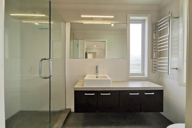 Photo of property in 2/78 Birkenhead Avenue, Birkenhead, Auckland, 0626