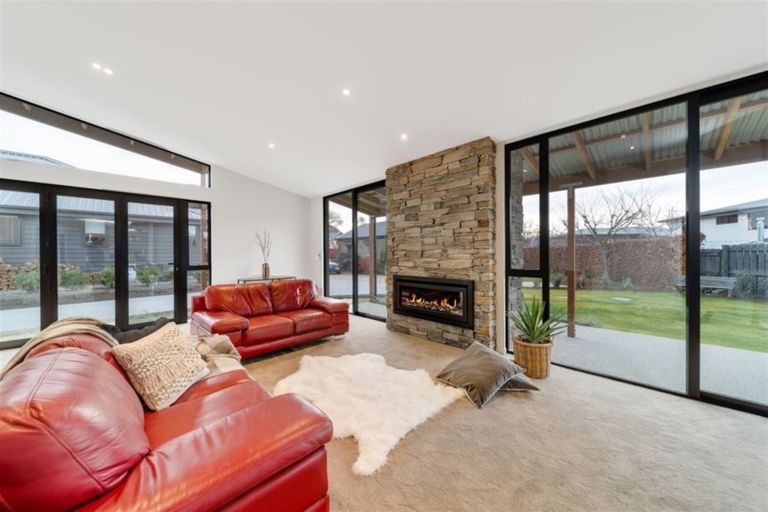 Photo of property in 39 Hyland Street, Wanaka, 9305