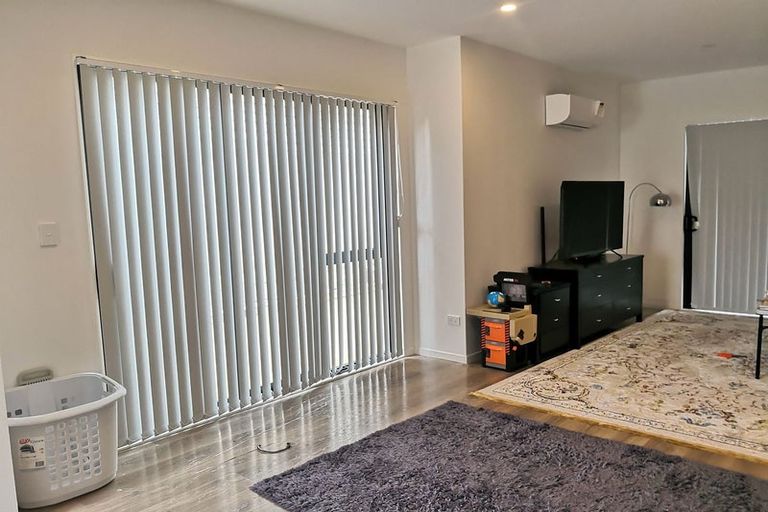 Photo of property in 9b Poruru Close, Papakura, 2110