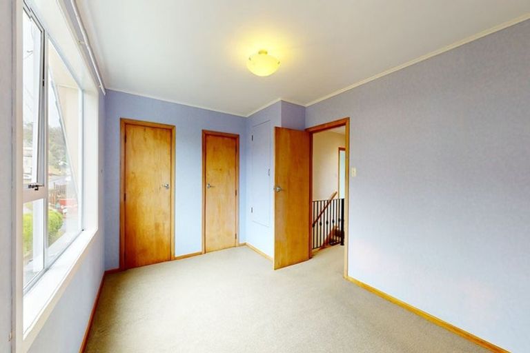 Photo of property in 3 Dunmail Way, Newlands, Wellington, 6037