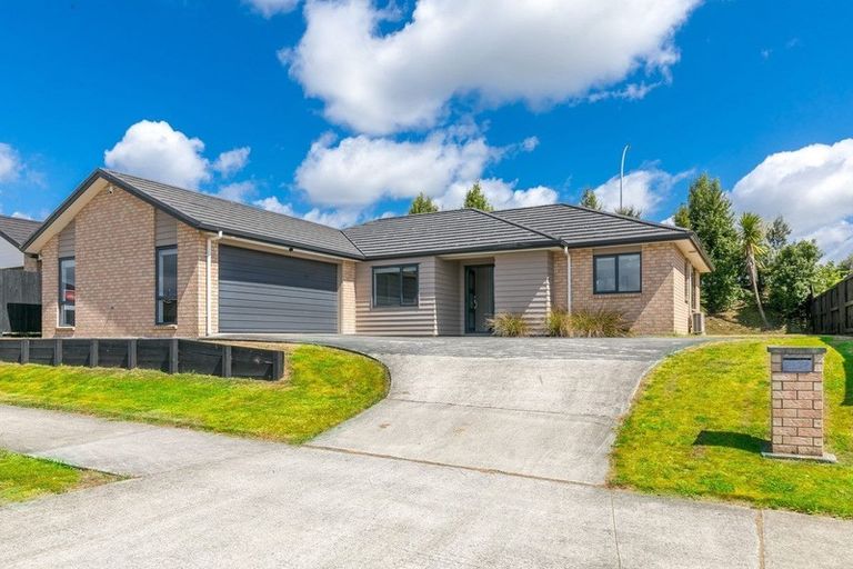 Photo of property in 18 Patatee Terrace, Baverstock, Hamilton, 3200