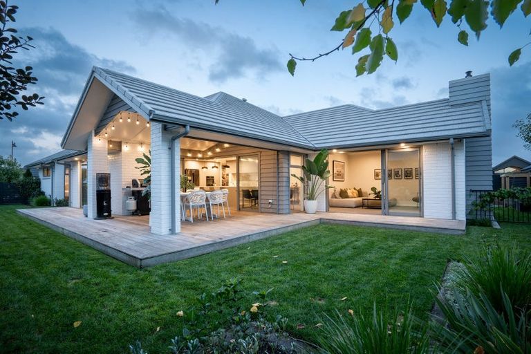 Photo of property in 27c Isobel Hodgson Drive, Cambridge, 3434