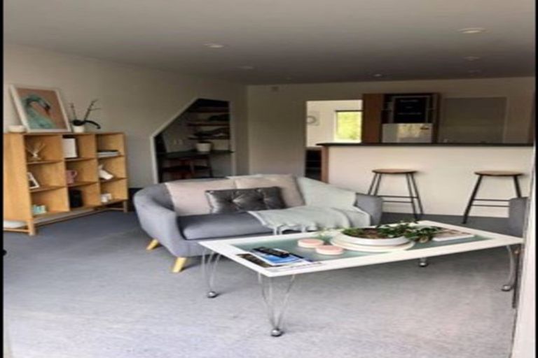 Photo of property in 6/3 Kelvin Grove, Te Aro, Wellington, 6011
