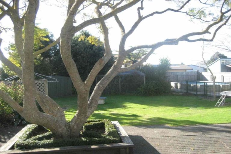 Photo of property in 3 Moeller Street, Taradale, Napier, 4112