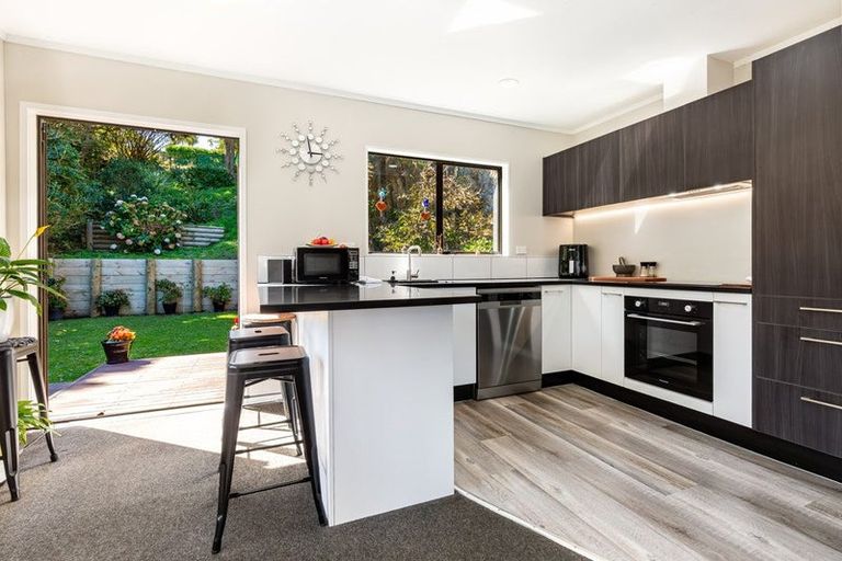 Photo of property in 10b Mersey Street, Island Bay, Wellington, 6023