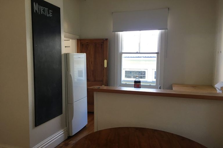 Photo of property in 13 Myrtle Crescent, Mount Cook, Wellington, 6021