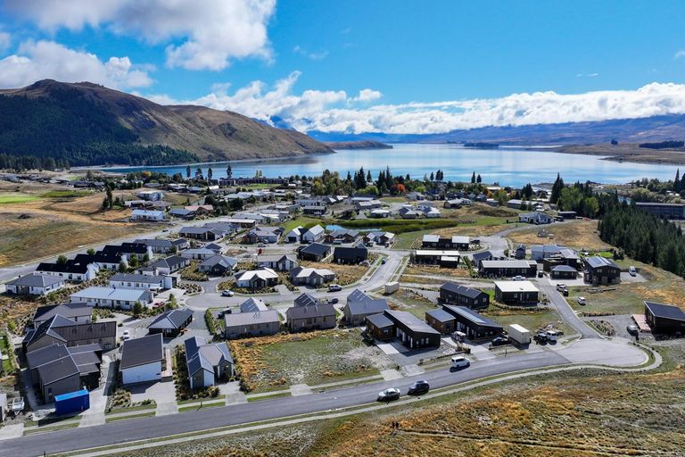 Photo of property in 7 Coulson Lane, Lake Tekapo, 7999