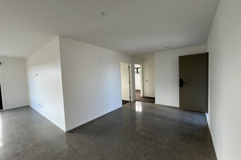 Photo of property in 6 Redfern Way, Pyes Pa, 3112