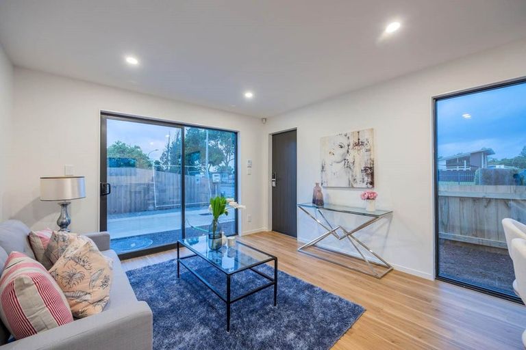 Photo of property in 8e Jupiter Street, Rosehill, Papakura, 2113