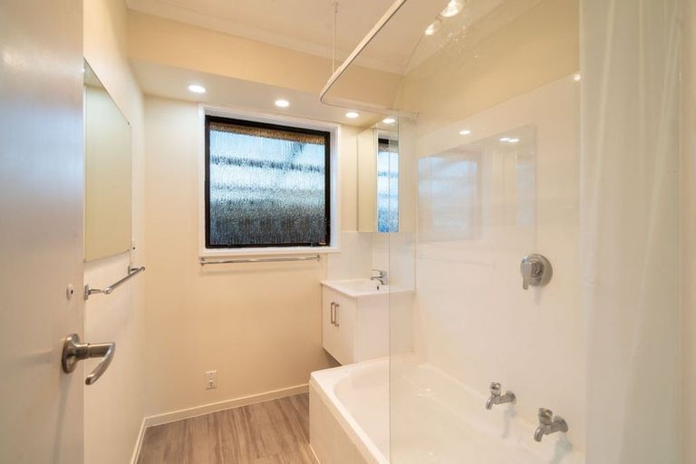 Photo of property in 2/126b Inwoods Close, Parklands, Christchurch, 8083