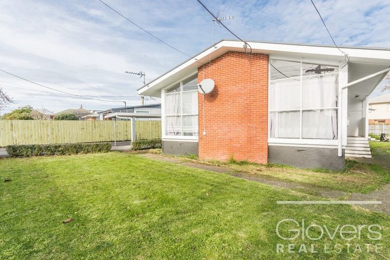 Photo of property in 97 Mcleod Road, Te Atatu South, Auckland, 0610