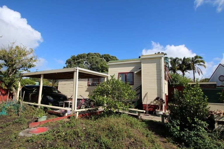 Photo of property in 43 Norton Street, Te Kopuru, 0391