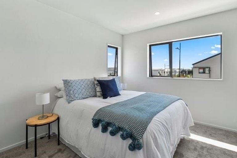 Photo of property in 53 Kairakau Street, Papakura, 2110