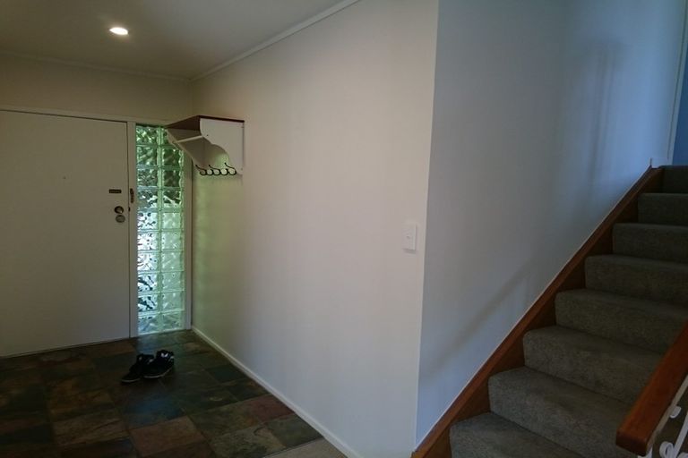Photo of property in 21 Priestley Drive, Bucklands Beach, Auckland, 2014