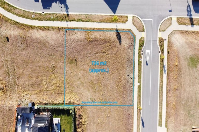 Photo of property in 28 Doug Ledgerwood Drive, Wanaka, 9305