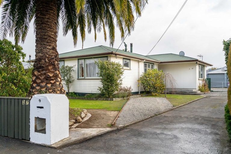 Photo of property in 37 Iorns Street, Masterton, 5810