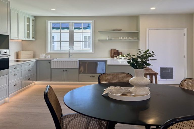 Photo of property in 116 Somerfield Street, Somerfield, Christchurch, 8024