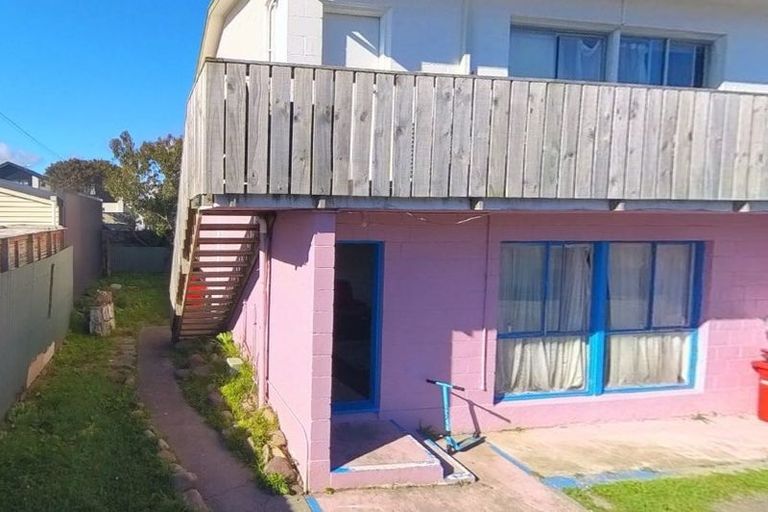 Photo of property in 43 Merton Street, Trentham, Upper Hutt, 5018