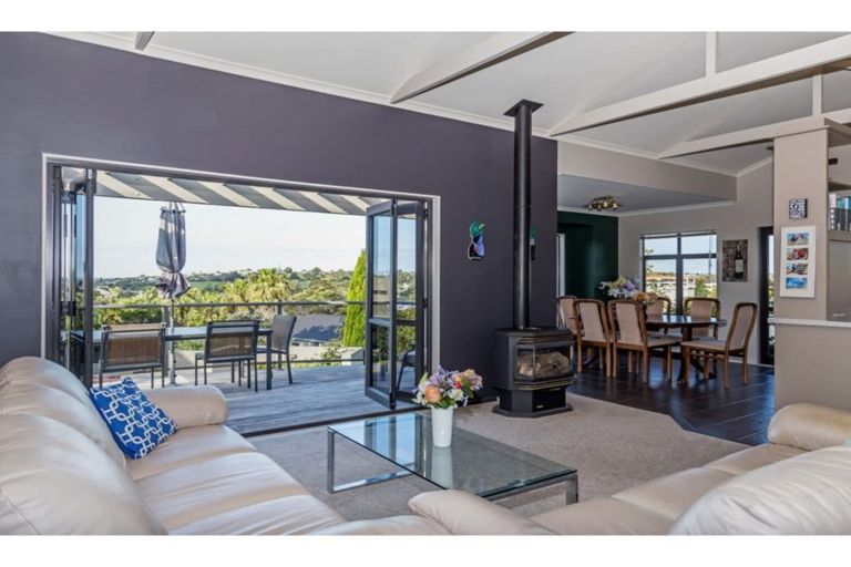 Photo of property in 19 Javelin Close, Gulf Harbour, Whangaparaoa, 0930