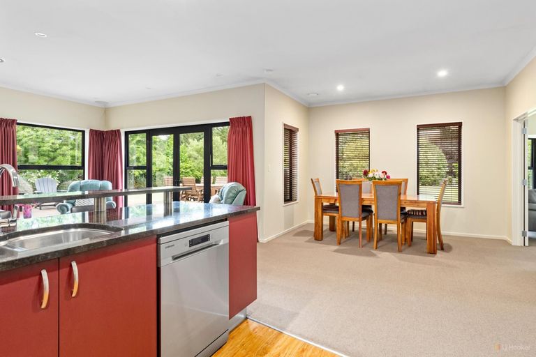 Photo of property in 75 Main North Road, Geraldine, 7930