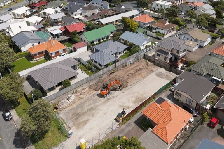 Photo of property in 11 Collingwood Street, Waterloo, Lower Hutt, 5011