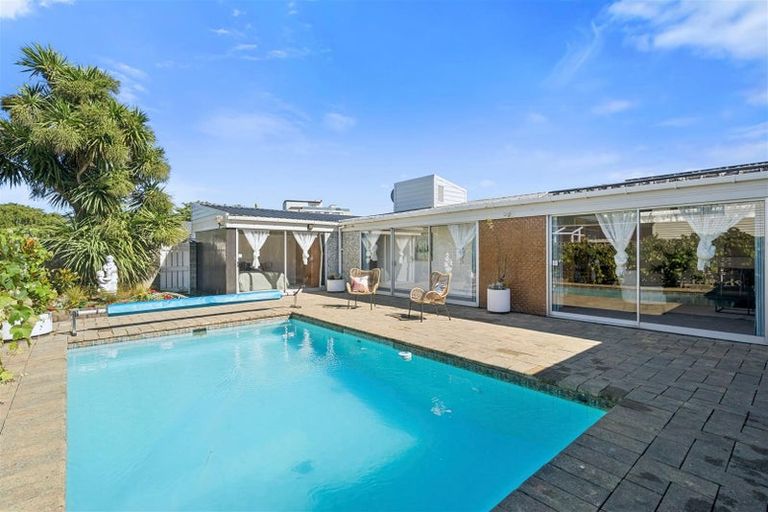 Photo of property in 20 Park Avenue, Epuni, Lower Hutt, 5011