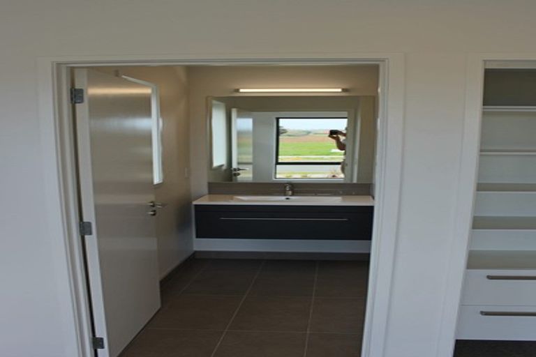 Photo of property in 8 Koropupu Street, Pukekohe, 2120