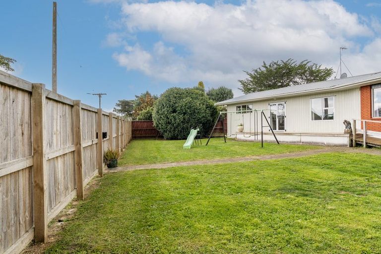 Photo of property in 15 Poaka Avenue, Dinsdale, Hamilton, 3204