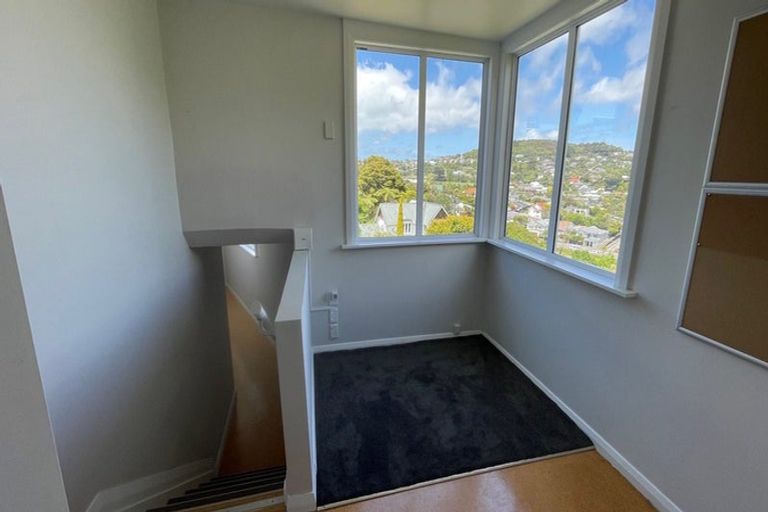 Photo of property in 66 Simla Crescent, Khandallah, Wellington, 6035