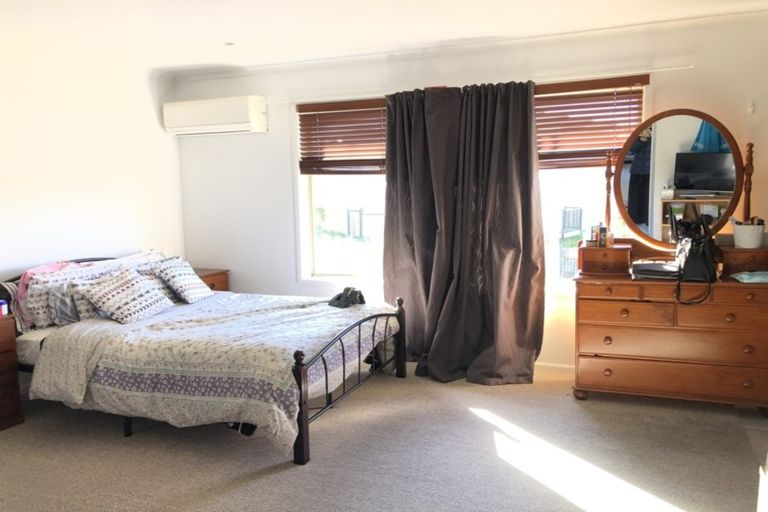 Photo of property in 49 Millennial Way, Orewa, 0931