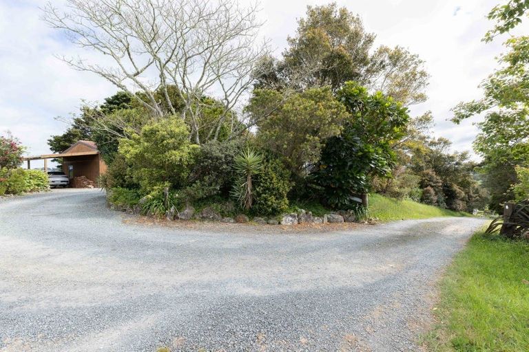 Photo of property in 18 Pataua Road North, Whareora, Whangarei, 0175