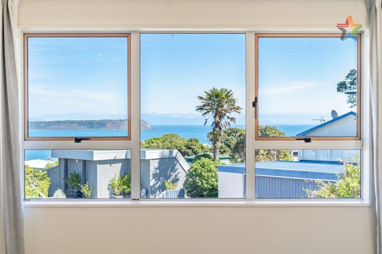 Photo of property in 30 The Track, Plimmerton, Porirua, 5026