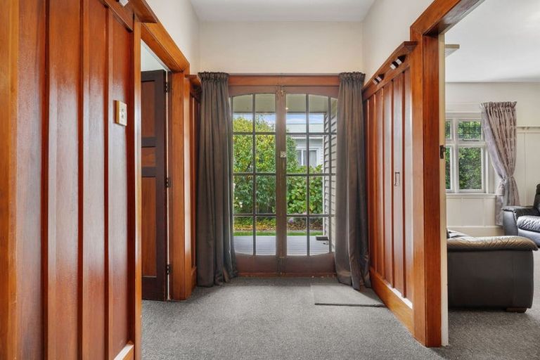 Photo of property in 6 Nortons Road, Avonhead, Christchurch, 8042