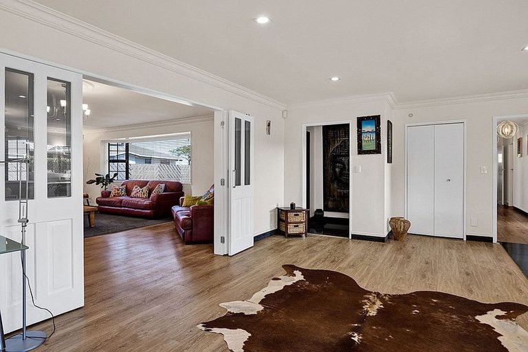 Photo of property in 74 Rata Street, Hawera, 4610