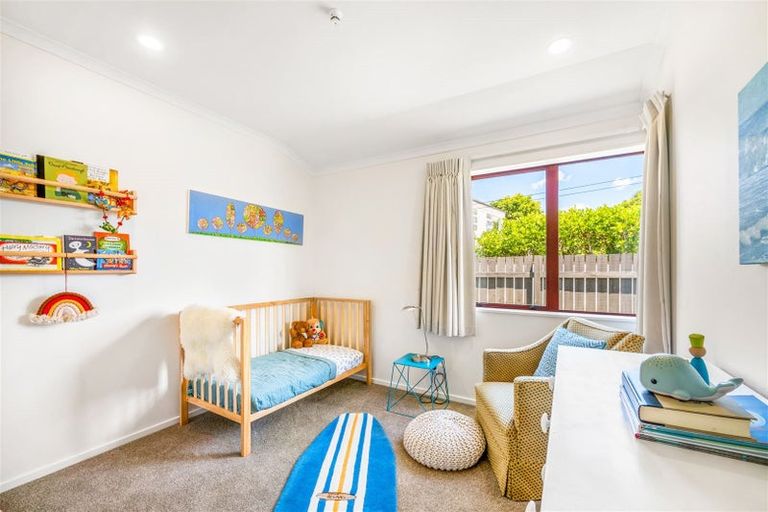 Photo of property in 732d Te Atatu Road, Te Atatu Peninsula, Auckland, 0610