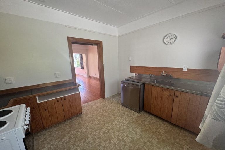 Photo of property in 58 Standen Street, Karori, Wellington, 6012