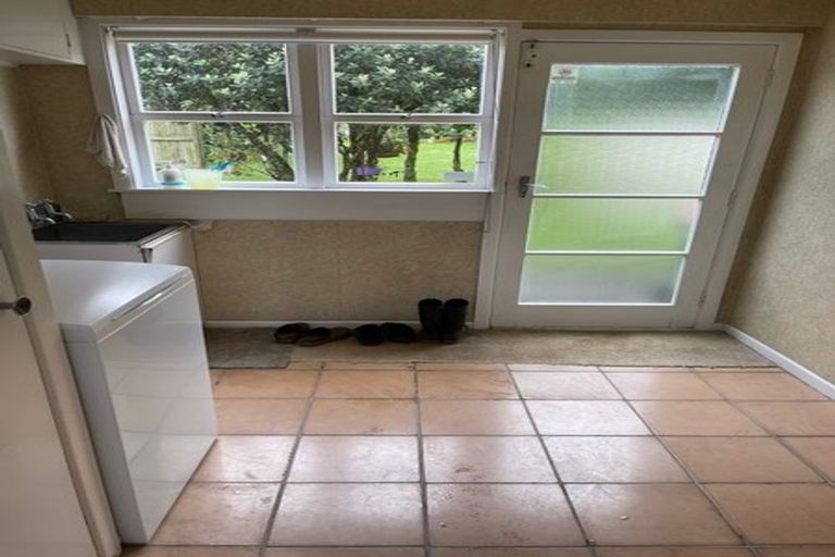 Photo of property in 7 Sea Spray Drive, Bucklands Beach, Auckland, 2012