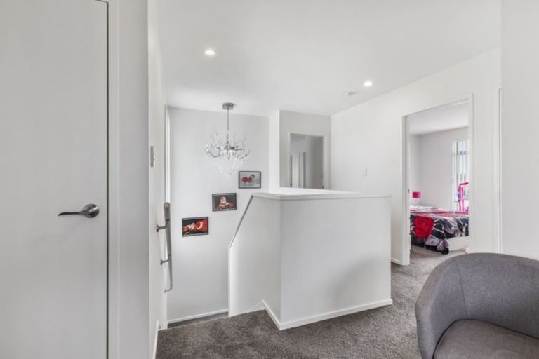 Photo of property in 26 Rere Close, Takanini, 2112