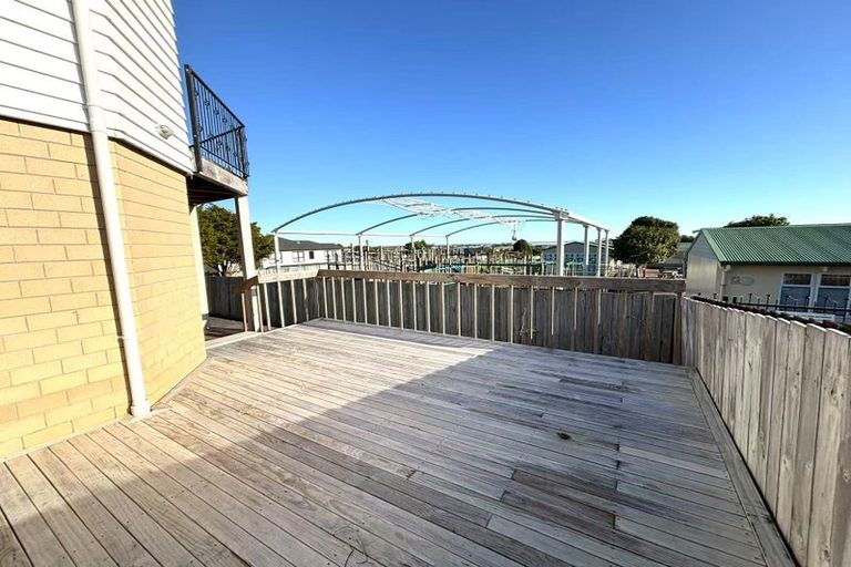 Photo of property in 15 Correa Court, Goodwood Heights, Auckland, 2105