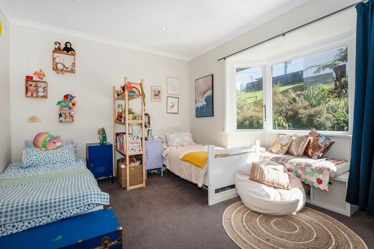 Photo of property in 544 Broadway, Strathmore Park, Wellington, 6022